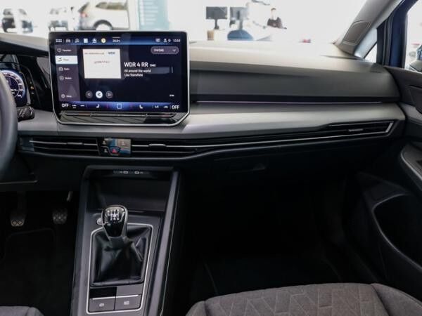 Volkswagen Golf VIII 1,5 TSI Life ACC LED AppConnect Alu Parkpilot Sitzheizg