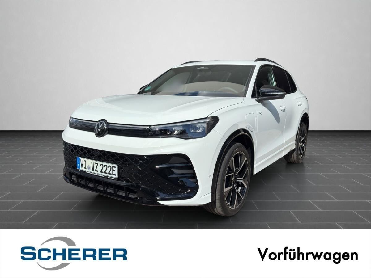 Volkswagen Tiguan R-Line 1.5 eHybrid DSG AHK HEADUP MATRIX