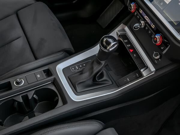 Audi Q3 advanced 35 TFSI Assistenzpaket Navi AHK PDC