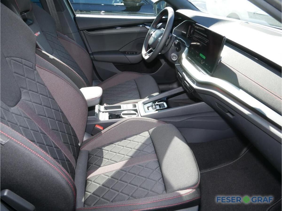 Skoda Octavia RS 2,0 TSI DSG - AHK,SHZ,NAVI,KAMERA