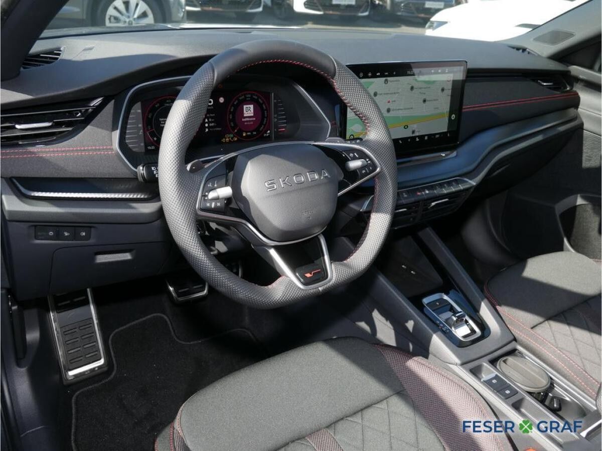 Skoda Octavia RS 2,0 TSI DSG - AHK,SHZ,NAVI,KAMERA