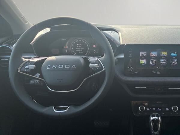 Skoda Fabia 1.0 TSI DSG Selection +ACC+LED+SHZ+PDC+KLIMA+
