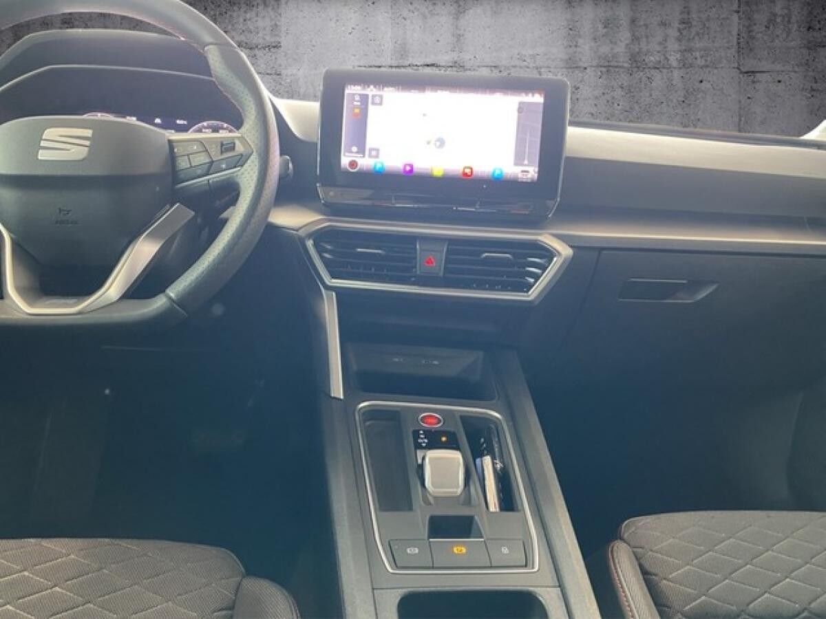 Seat Leon Sp. 1.5 eTSI DSG FR ab 235,- EUR mtl. AHK-Vorb. LED Navi FaPa XL Kamera Kessy WP