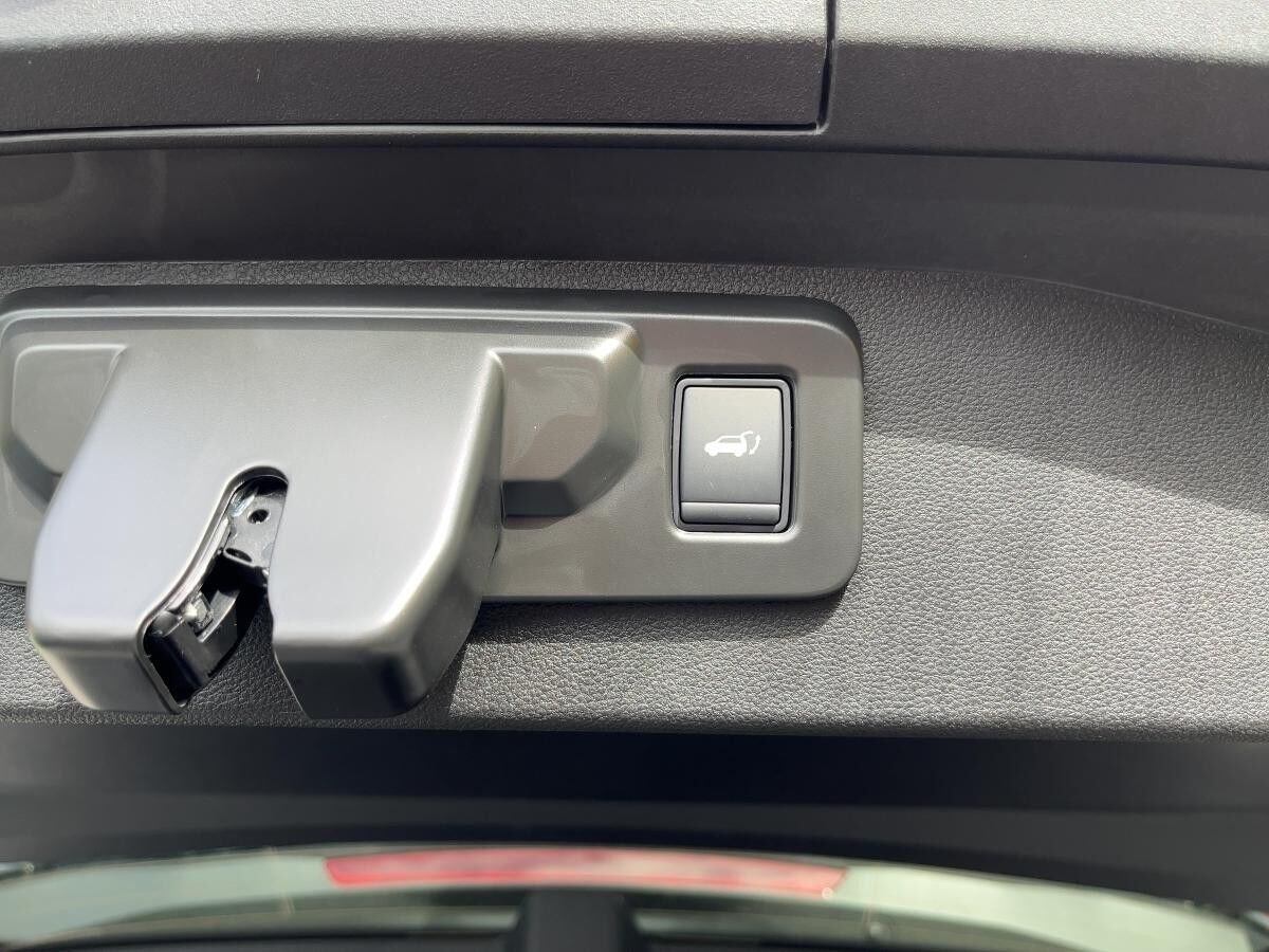 Renault Scenic E-TECH 100% ele. Iconic 220 Long Range*SOFORT VERFÜGBAR* Renault Scenic E-TECH 100% ele. Iconic 220 Long Range*SOFORT VERFÜGBAR*