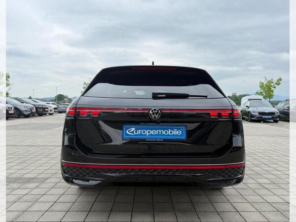 Volkswagen Passat Variant R-Line 2025 2.0 TDI 4MOTION 193 DSG (UVP 68.730€/KW35/25) BLACK/IQ/HEAD/AHK/PANO/ASSIST/UVM.