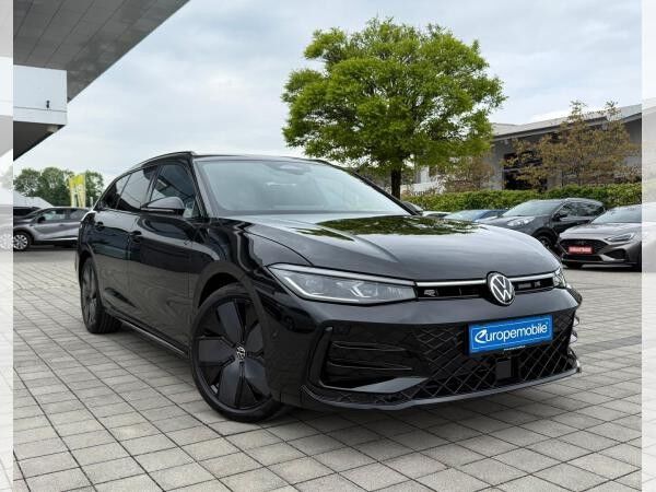 Volkswagen Passat Variant R-Line 2025 2.0 TDI 4MOTION 193 DSG (UVP 68.730€/KW35/25) BLACK/IQ/HEAD/AHK/PANO/ASSIST/UVM.