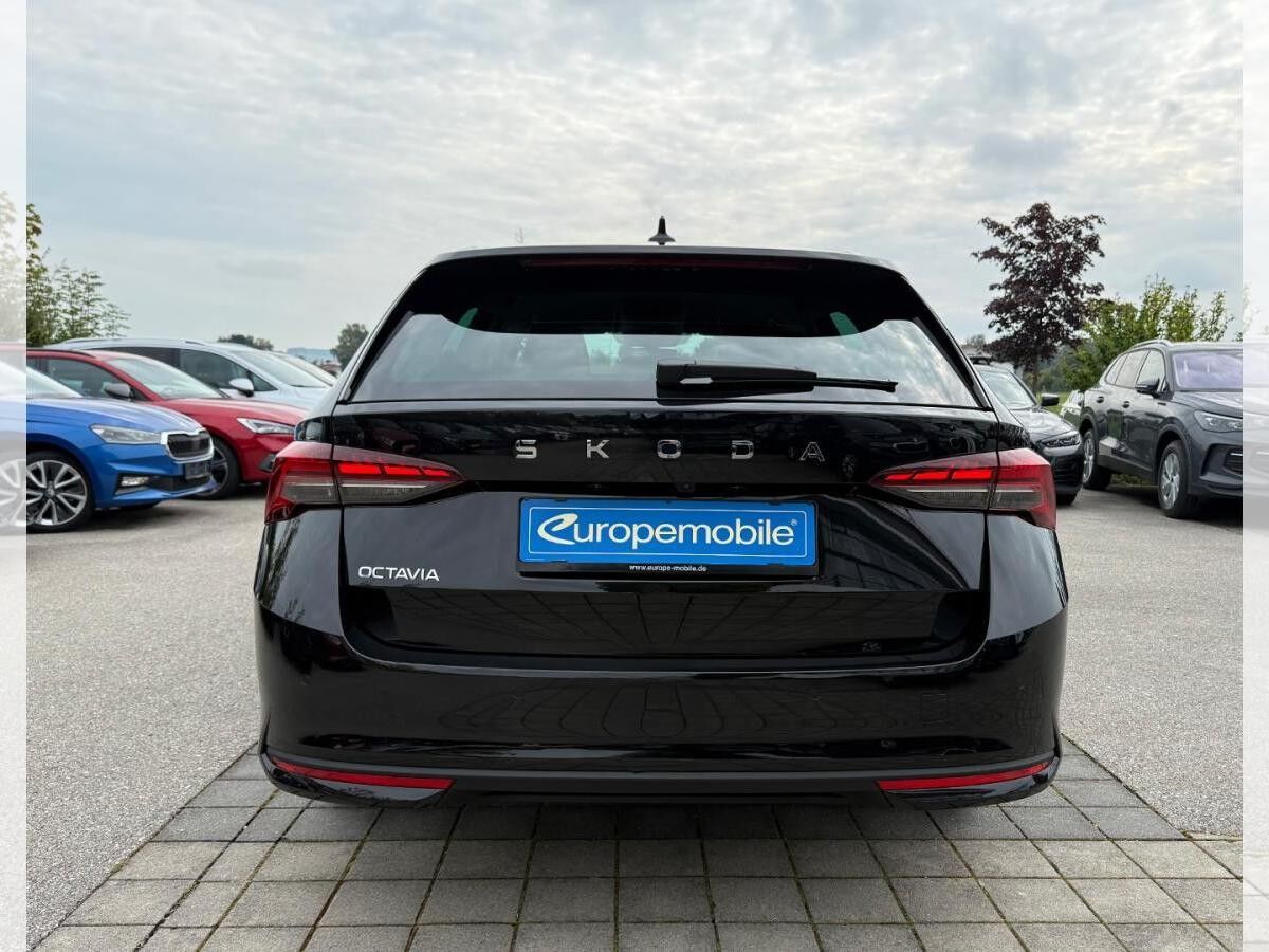 Skoda Octavia Combi SELECTION 2025 1.5 TSI mHEV 110kW DSG (UVP 47.452€/SOFORT) NAV/AHK/EASY.OPEN/ASSISTENZ/KAM/5J