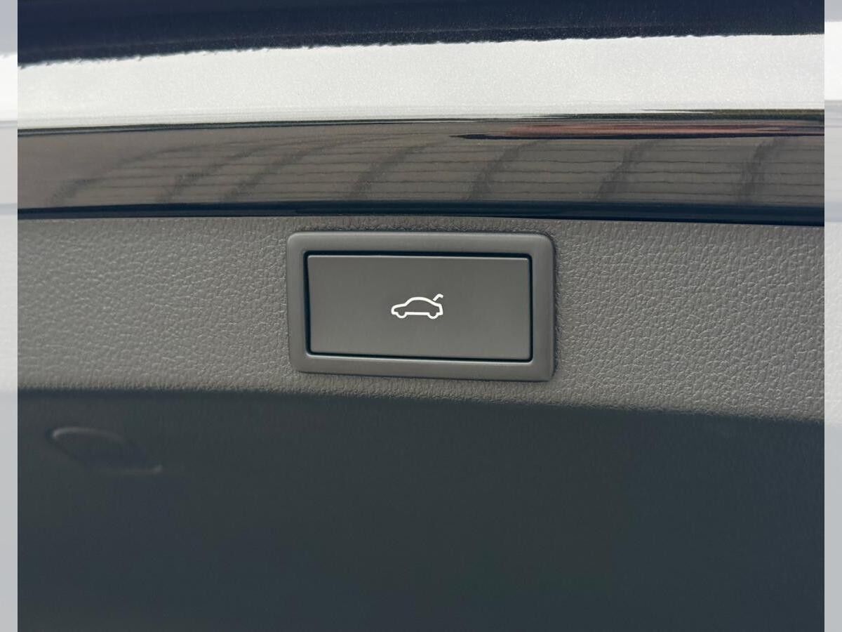 Skoda Octavia Combi SELECTION 2025 1.5 TSI mHEV 110kW DSG (UVP 47.452€/SOFORT) NAV/AHK/EASY.OPEN/ASSISTENZ/KAM/5J