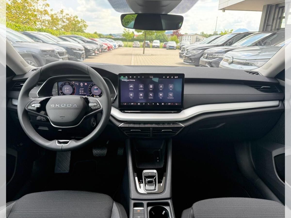 Skoda Octavia Combi SELECTION 2025 1.5 TSI mHEV 110kW DSG (UVP 47.452€/SOFORT) NAV/AHK/EASY.OPEN/ASSISTENZ/KAM/5J