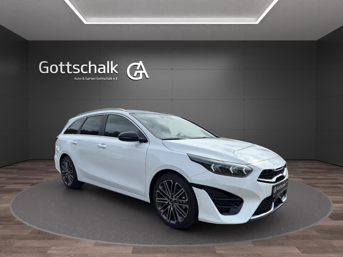 Kia Ceed 1.5 T-GDI DCT GT-line SW Kia Ceed 1.5 T-GDI DCT GT-line SW