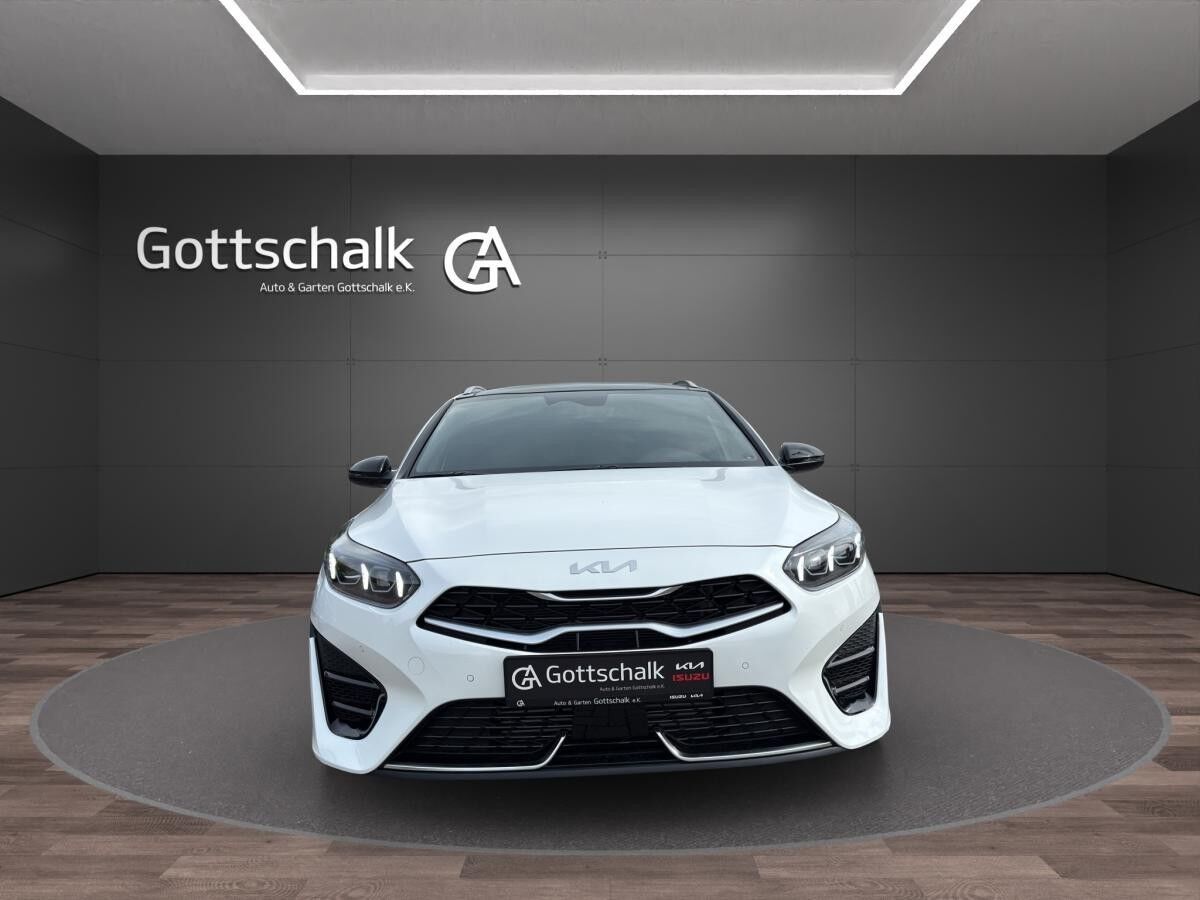 Kia Ceed 1.5 T-GDI DCT GT-line SW Kia Ceed 1.5 T-GDI DCT GT-line SW