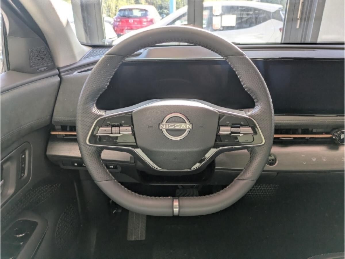 Nissan Ariya (MY24) EVOLVE 87kWh 242PS 20''-Alu HUD El. Panodach Navi Leder Digitales Cockpit
