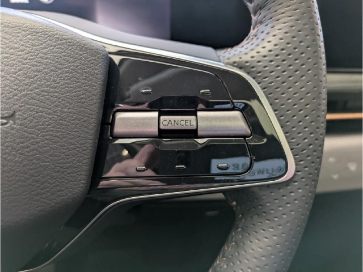 Nissan Ariya (MY24) EVOLVE 87kWh 242PS 20''-Alu HUD El. Panodach Navi Leder Digitales Cockpit