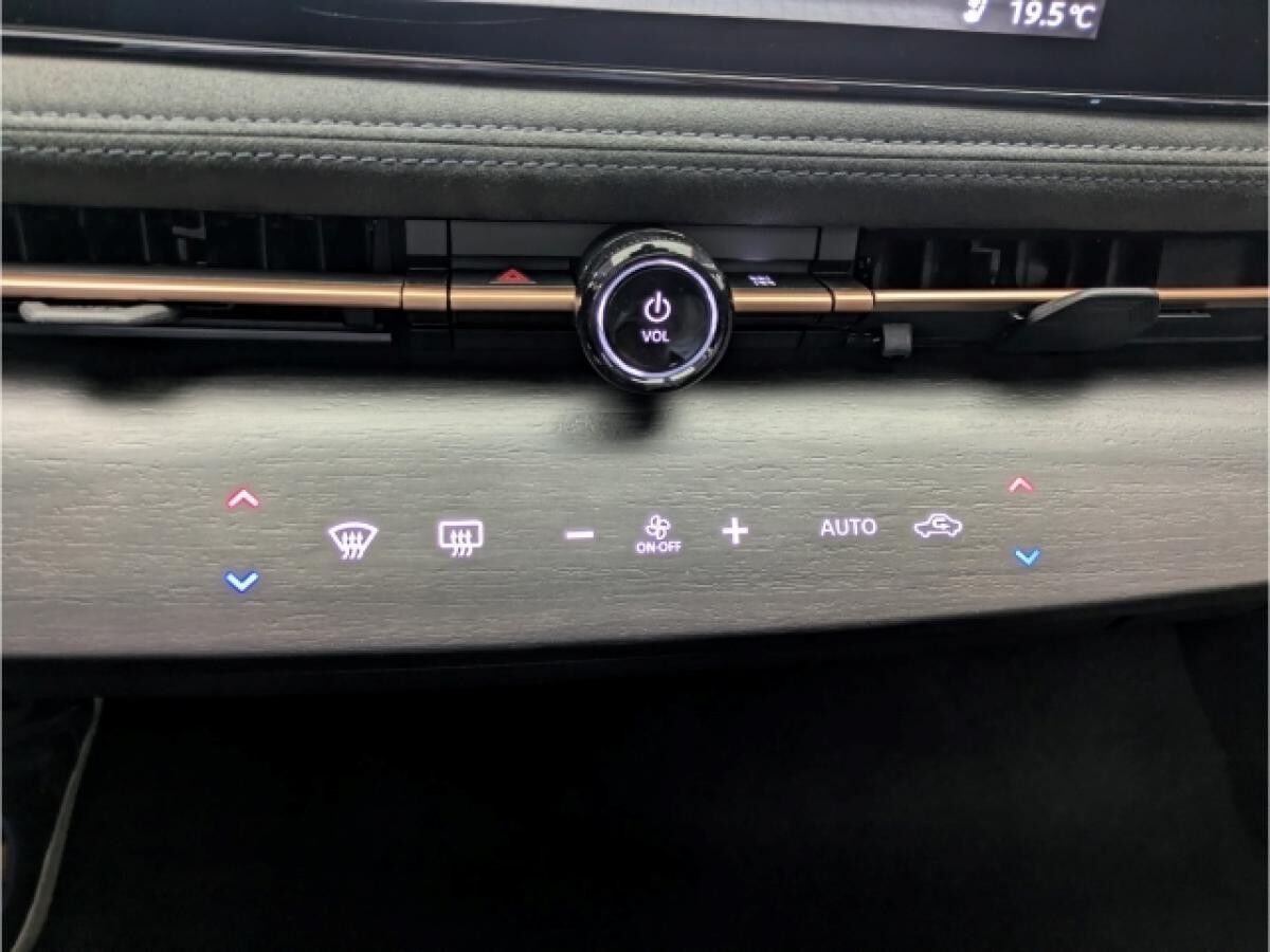 Nissan Ariya (MY24) EVOLVE 87kWh 242PS 20''-Alu HUD El. Panodach Navi Leder Digitales Cockpit