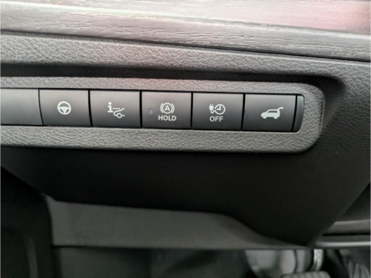 Nissan Ariya (MY24) EVOLVE 87kWh 242PS 20''-Alu HUD El. Panodach Navi Leder Digitales Cockpit