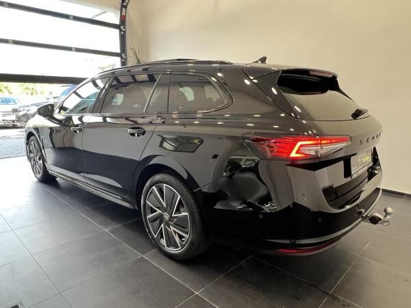 Skoda Superb Plug-In Hybrid Sportline 0,5% Vollausstattung! Sofort!