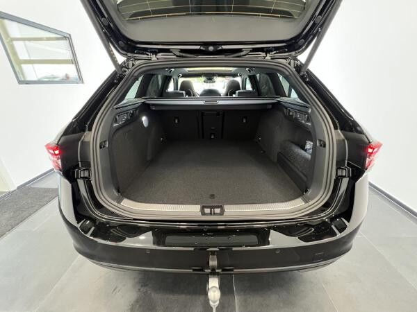 Skoda Superb Plug-In Hybrid Sportline 0,5% Vollausstattung! Sofort!