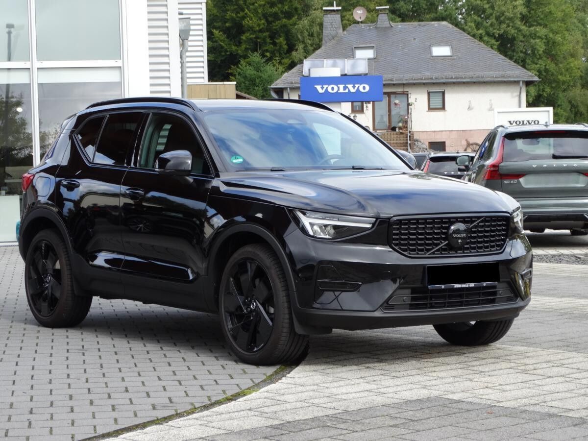 Volvo XC40 B3 Plus Black Edition