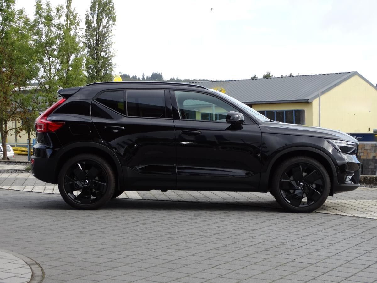 Volvo XC40 B3 Plus Black Edition