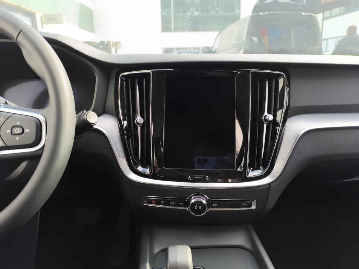 Volvo V60 B4 Core DIESEL || Sofort verfügbar!!!!