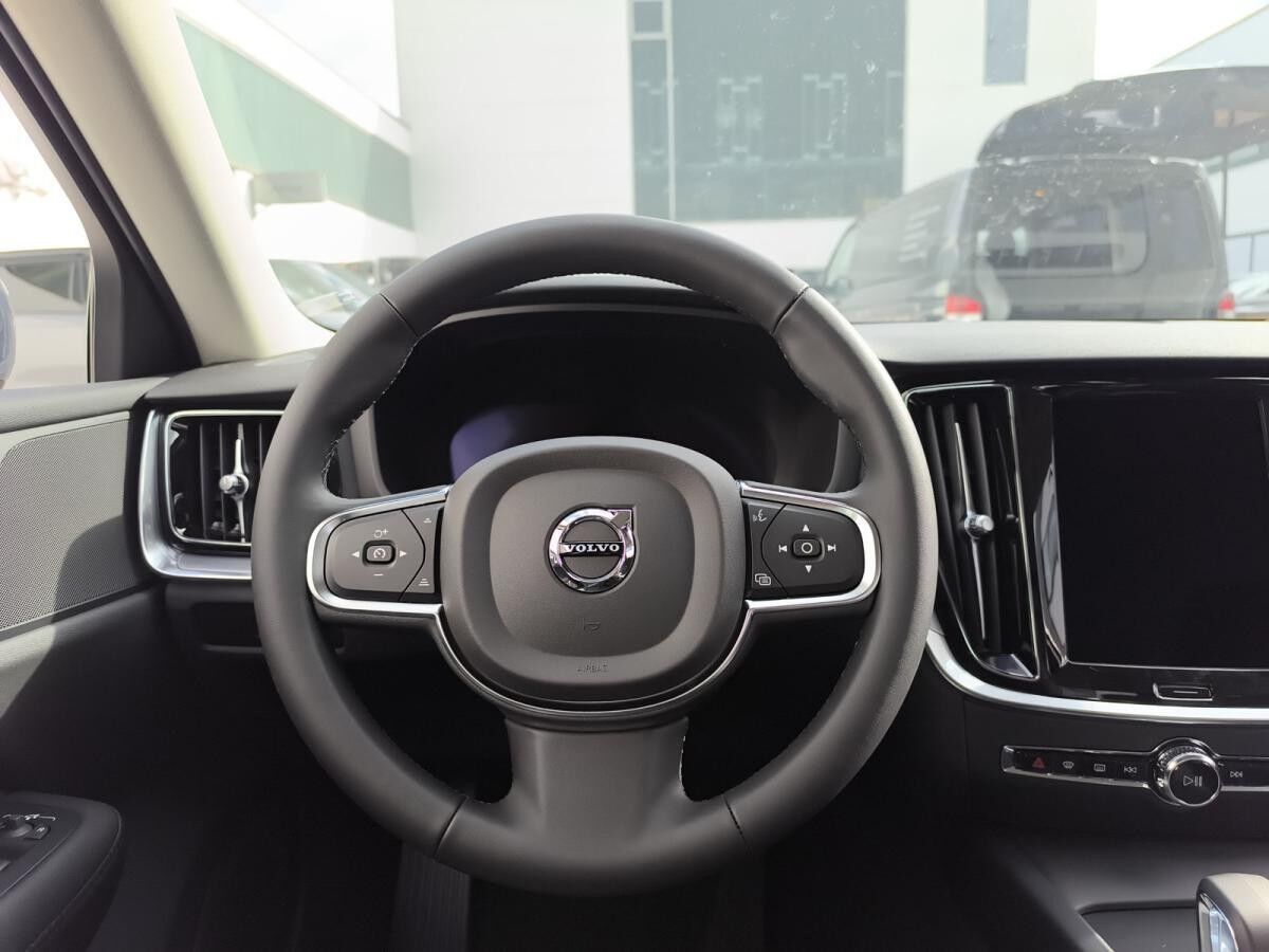 Volvo V60 B4 Core DIESEL || Sofort verfügbar!!!!