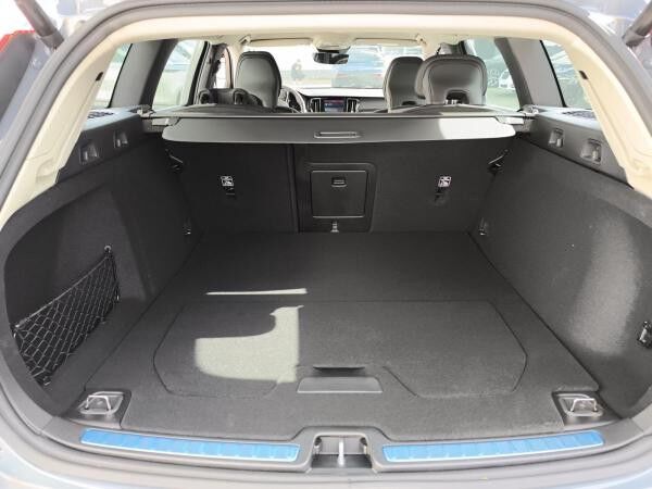 Volvo V60 B4 Core DIESEL || Sofort verfügbar!!!!