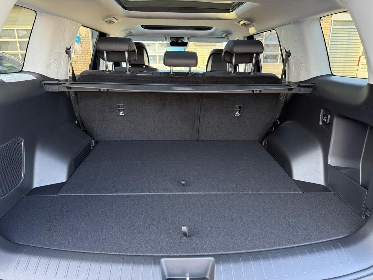 Hyundai SANTA FE 6-AT 4WD KomfP. TechP. Glas Schiebedach