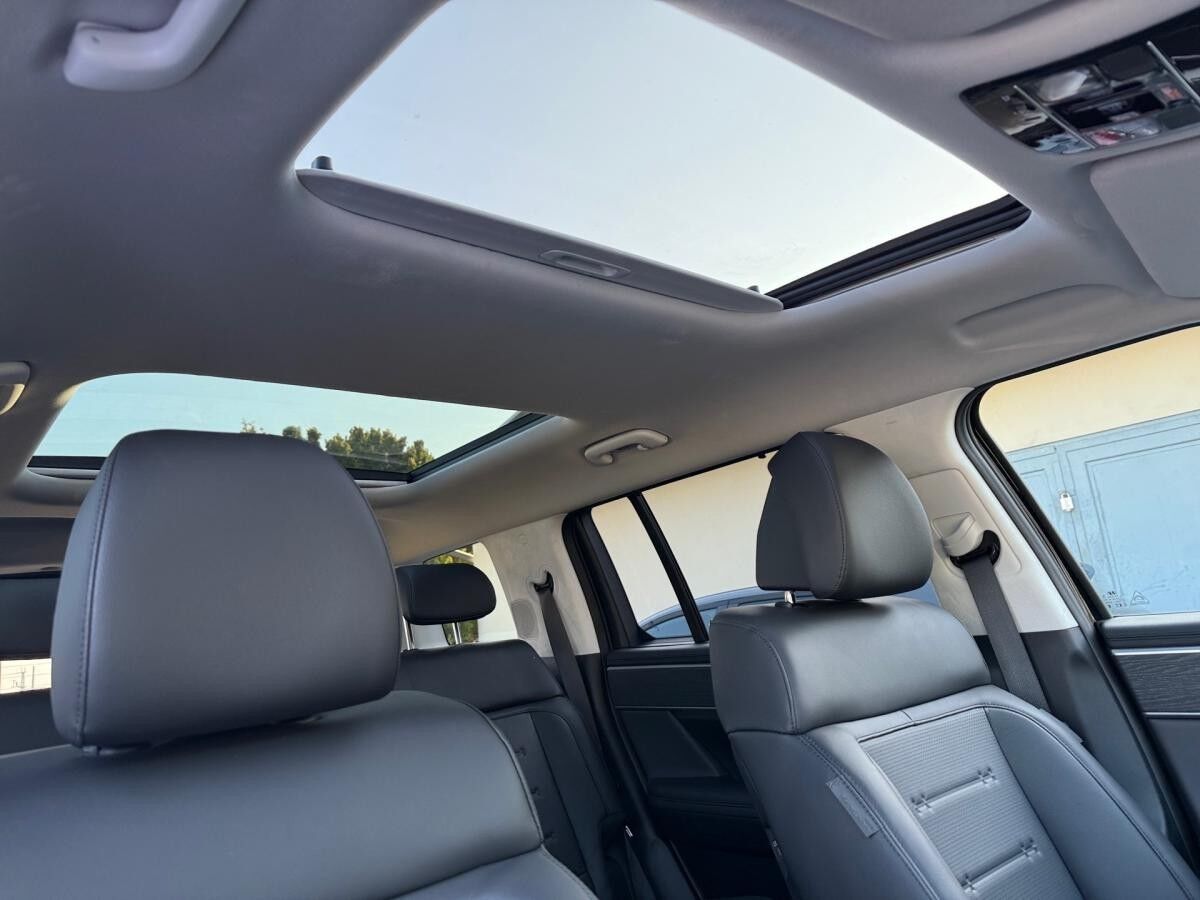 Hyundai SANTA FE 6-AT 4WD KomfP. TechP. Glas Schiebedach