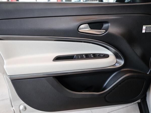 Fiat 600 La Prima Hybrid DCT Navi Massage Sitz LED