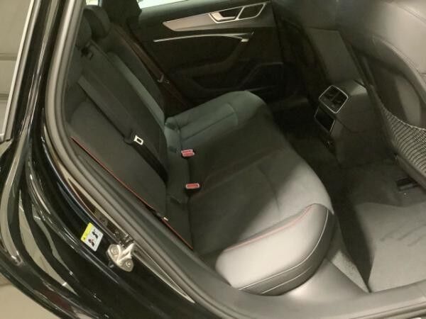 Audi A6 Avant S line , EROBERUNG  AHK,  B&O, 360, Memory,  Matrix