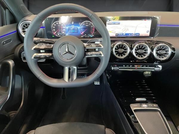 Mercedes-Benz A 200 AMG AdvancedPlus AHK Distronic Totwinkel
