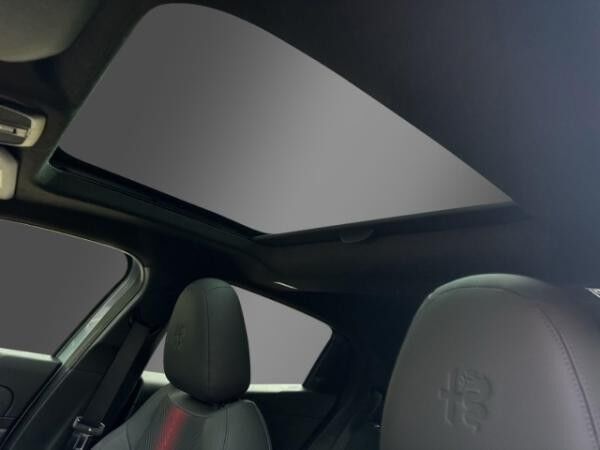 Alfa Romeo Junior Ibrida SPECIALE -Summer-Sale- Panoramadach&TechnologiePaket