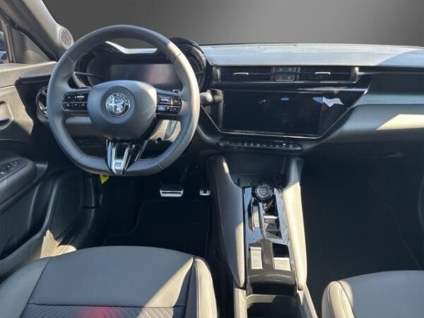 Alfa Romeo Junior Ibrida SPECIALE -Summer-Sale- Technologie Paket