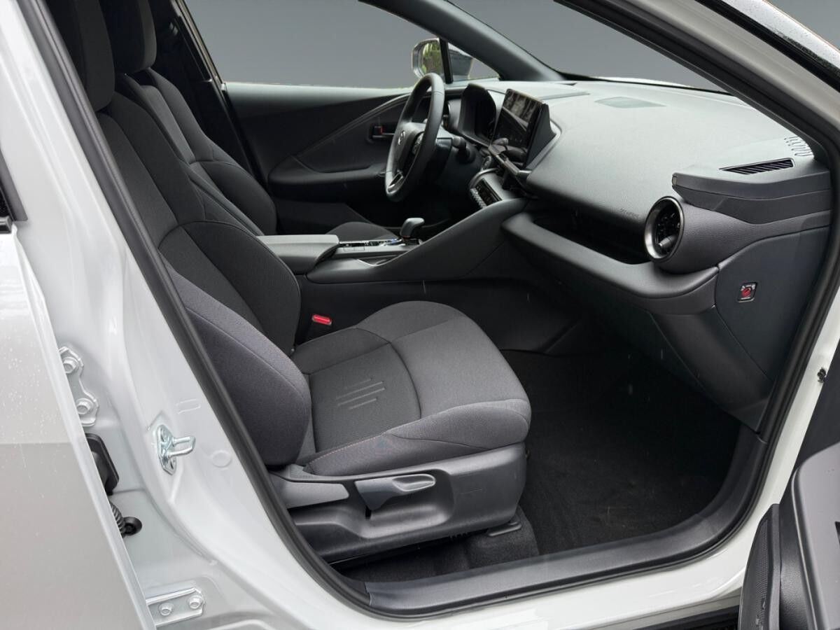 Toyota C-HR Plug-In Teamplayer +Technik-Paket+1,99 %