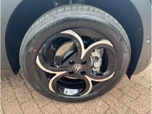 Alfa Romeo Junior Ibrida SPECIALE -Winter-Sale- Panoramadach-Technologie Paket