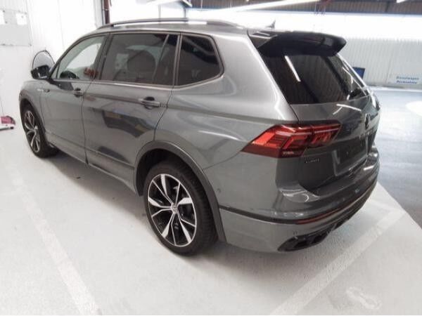 Volkswagen Tiguan Allspace 2.0 TDI DSG 4Motion R-Line Navi IQ.Light DAB+ FrontAssist