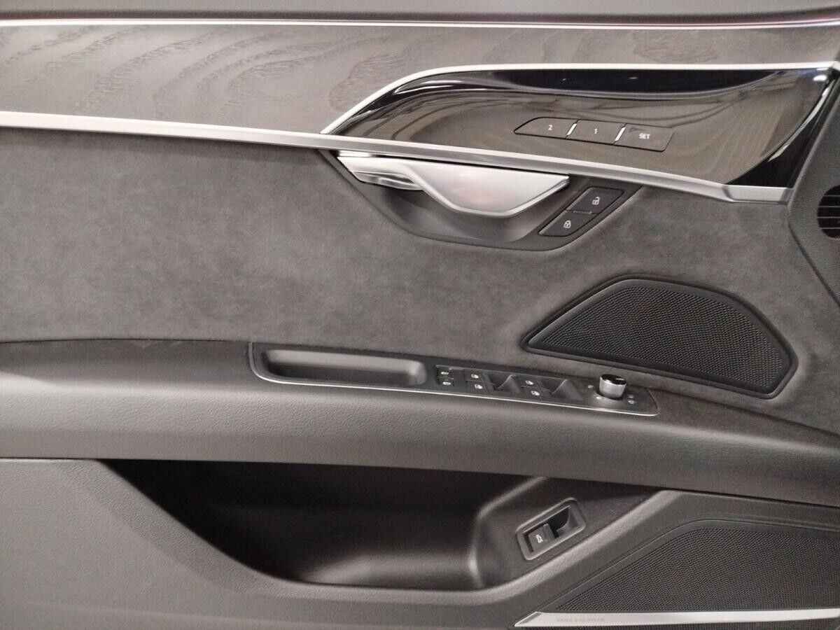 Audi A8 50 TDI quattro Digitaler Matrix-LED air suspension Standheizung B&O