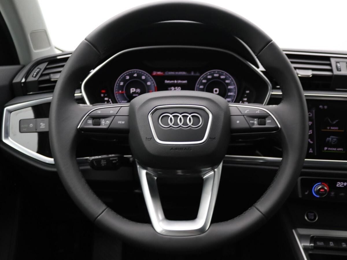 Audi Q3 advanced 35 TFSI S-tronic / Navi+, LED, AHK