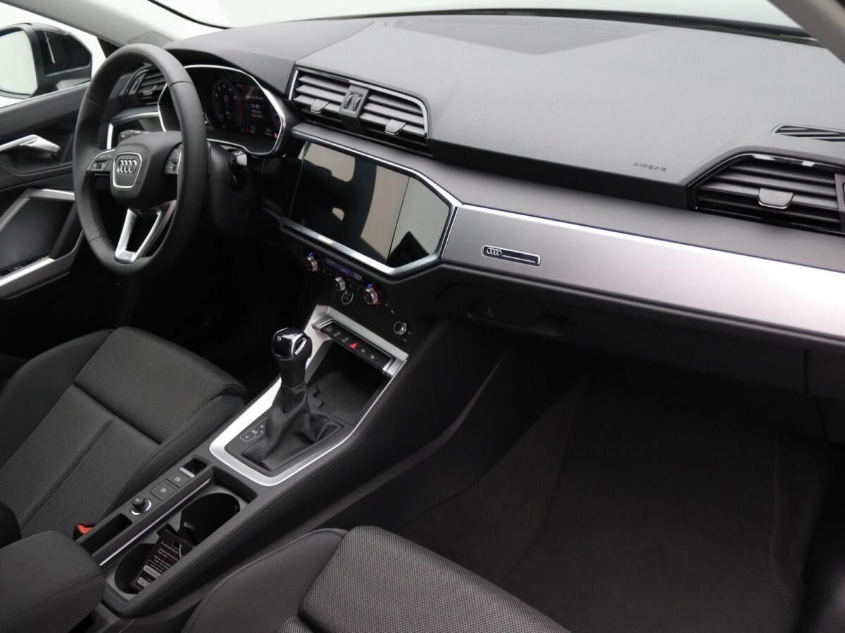 Audi Q3 advanced 35 TFSI S-tronic / Navi+, LED, AHK