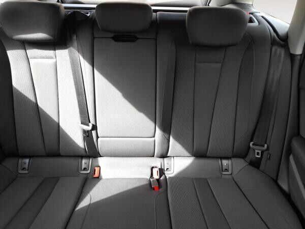 Audi A4 35 TDI Avant advanced AHK STH ACC SHZ PDC