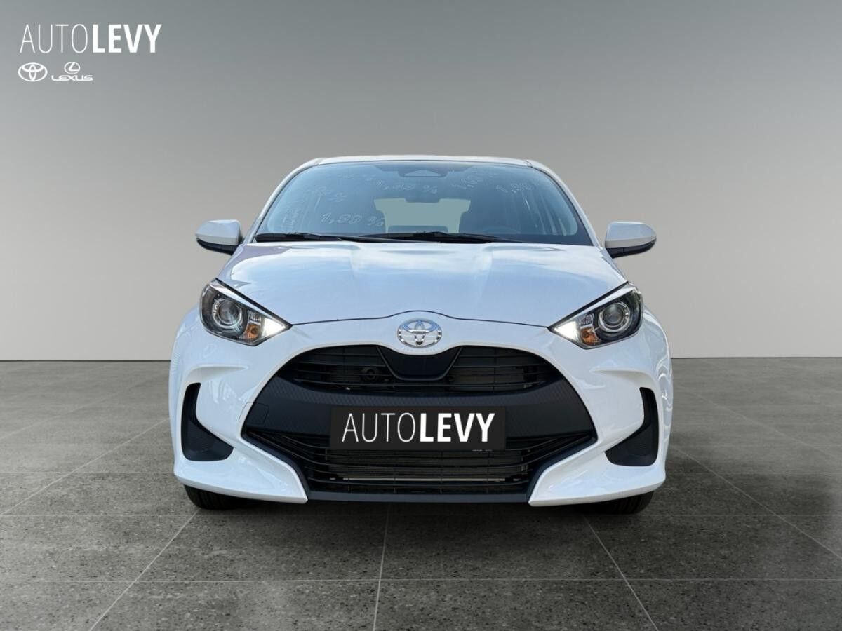 Toyota Yaris Hybrid Business +Sitzhzg+Rückfahrk.+1,99 %