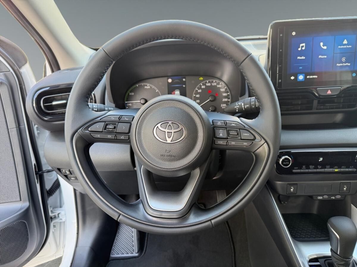 Toyota Yaris Hybrid Business +Sitzhzg+Rückfahrk.+1,99 %