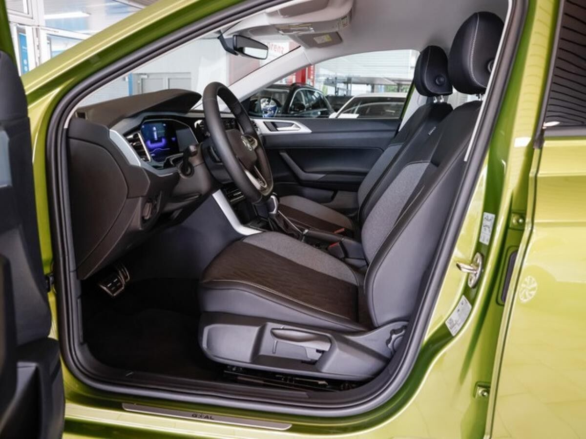 Volkswagen Taigo 1,5TSI DSG Goal ACC R-Kamera LED Parkpilot 17" Sitzheiz.