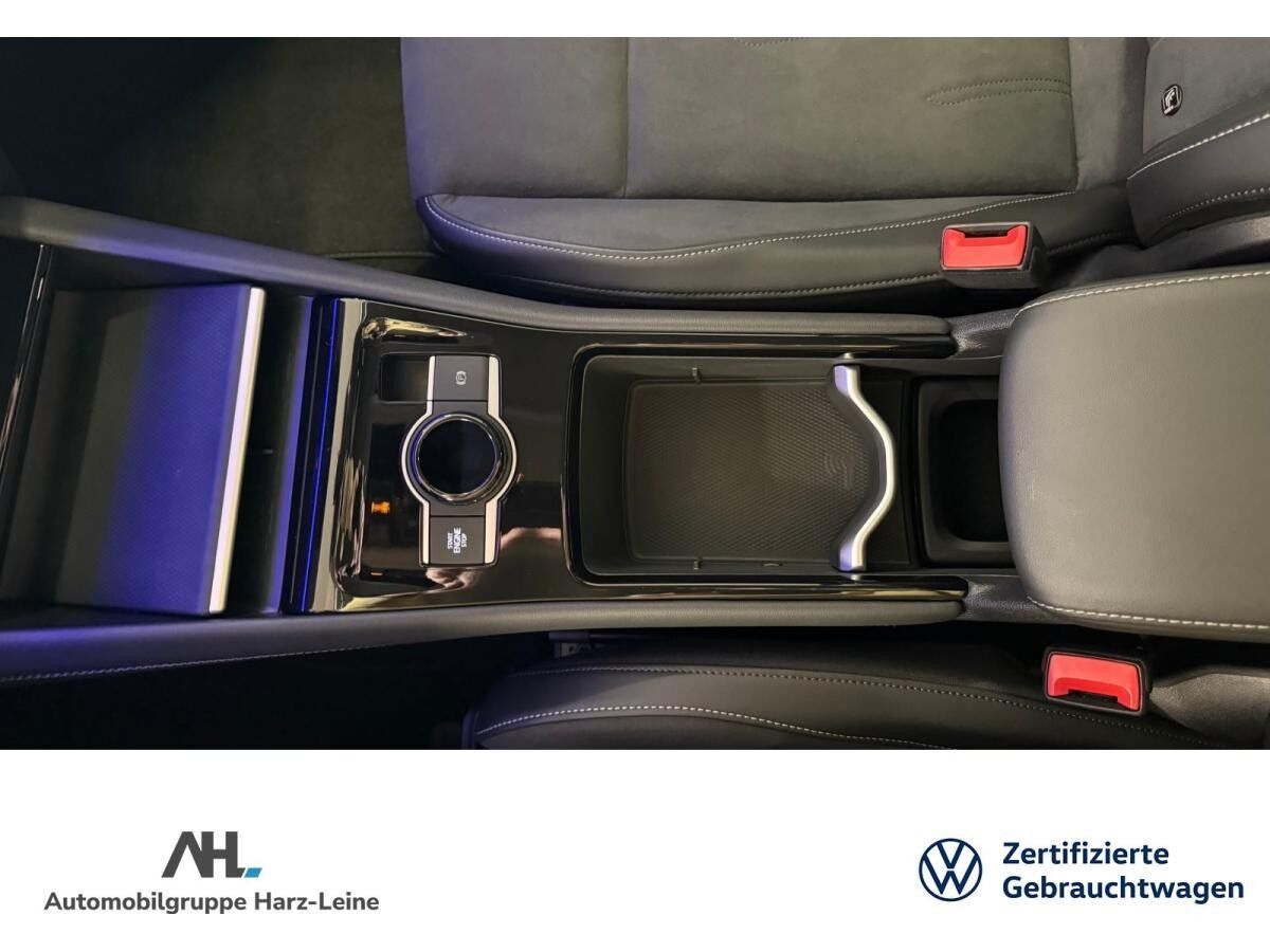 Volkswagen Tiguan 2.0 TDI Elegance DSG AHK Navi HuD ACC RFK LED+