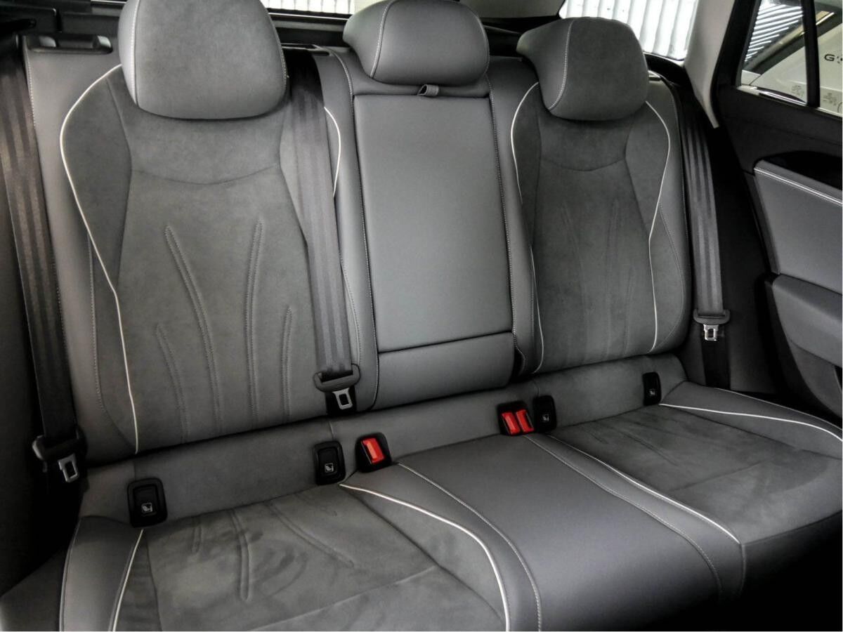 Volkswagen Passat Variant Business 1.5 TSI e AHK ACC NAVI KAMERA ERGOACTIVE