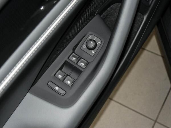 Volkswagen Passat Variant Business 1.5 TSI e AHK ACC NAVI KAMERA ERGOACTIVE