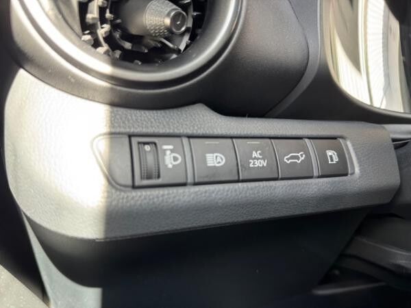 Toyota C-HR 2.0 Plug-in-Hybrid Teamplayer +Technik