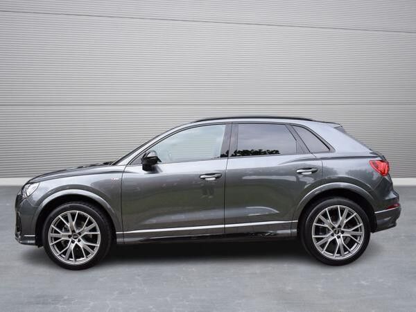 Audi Q3 35 TDI S-tronic *S-line*AHK*Navi*RüKam*20Zoll*