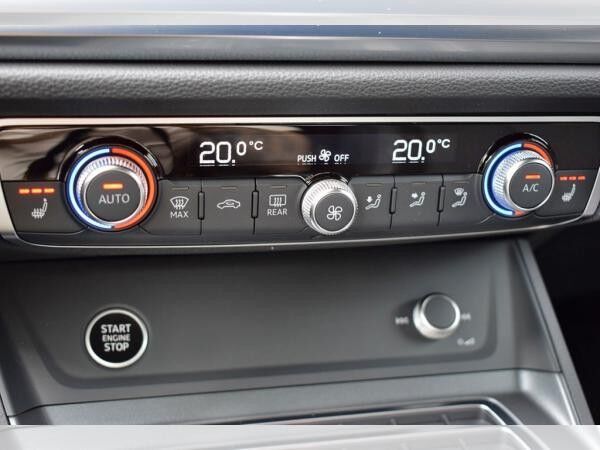 Audi Q3 35 TDI S-tronic *S-line*AHK*Navi*RüKam*20Zoll*