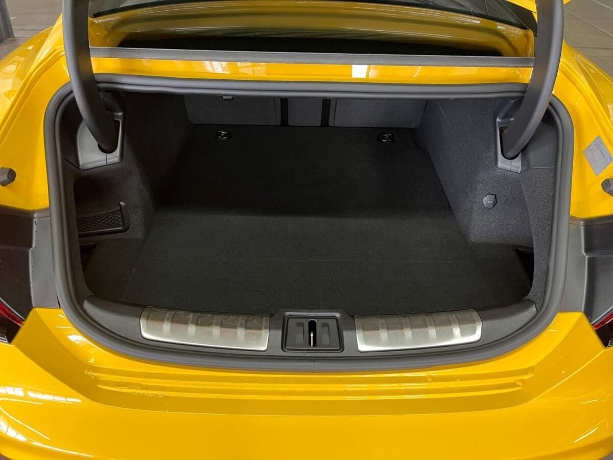 Audi RS e-tron GT RS - Head-up-Display, adaptive air suspension, Panorama-Glasdach, Bang & Olufsen Premium